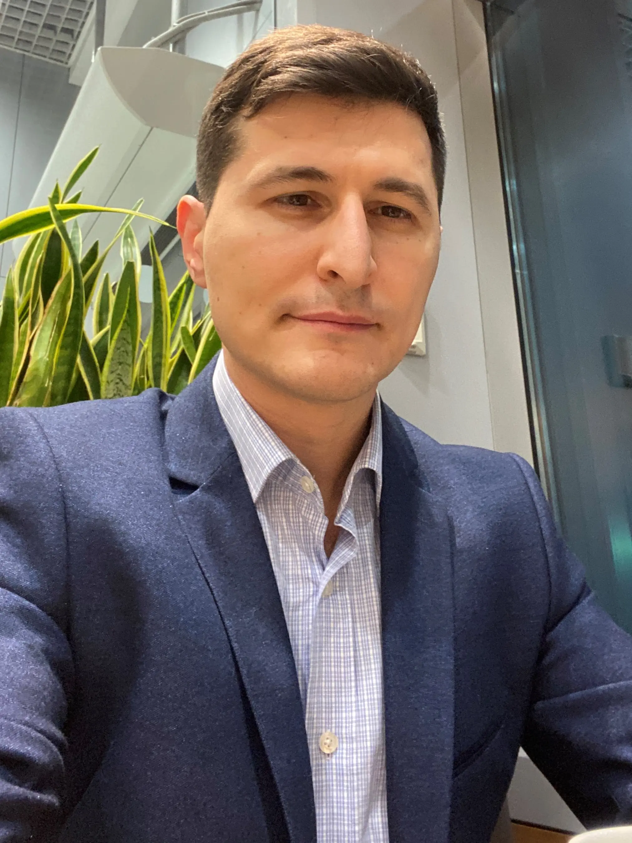 Ramzan Iripkhanov | Сетка — социальная сеть от hh.ru