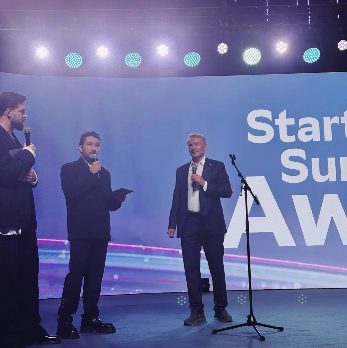 Победа на Startup Summit Award 💫 | Сетка — социальная сеть от hh.ru