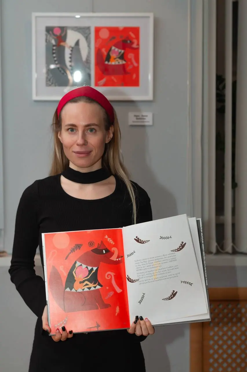 Как я переосмыслила знакомую сказку
Год назад прошла выставка по книге «Красная Шапочка Декамкром», в которой я участвовала как одна из 10 художников | Сетка — социальная сеть от hh.ru