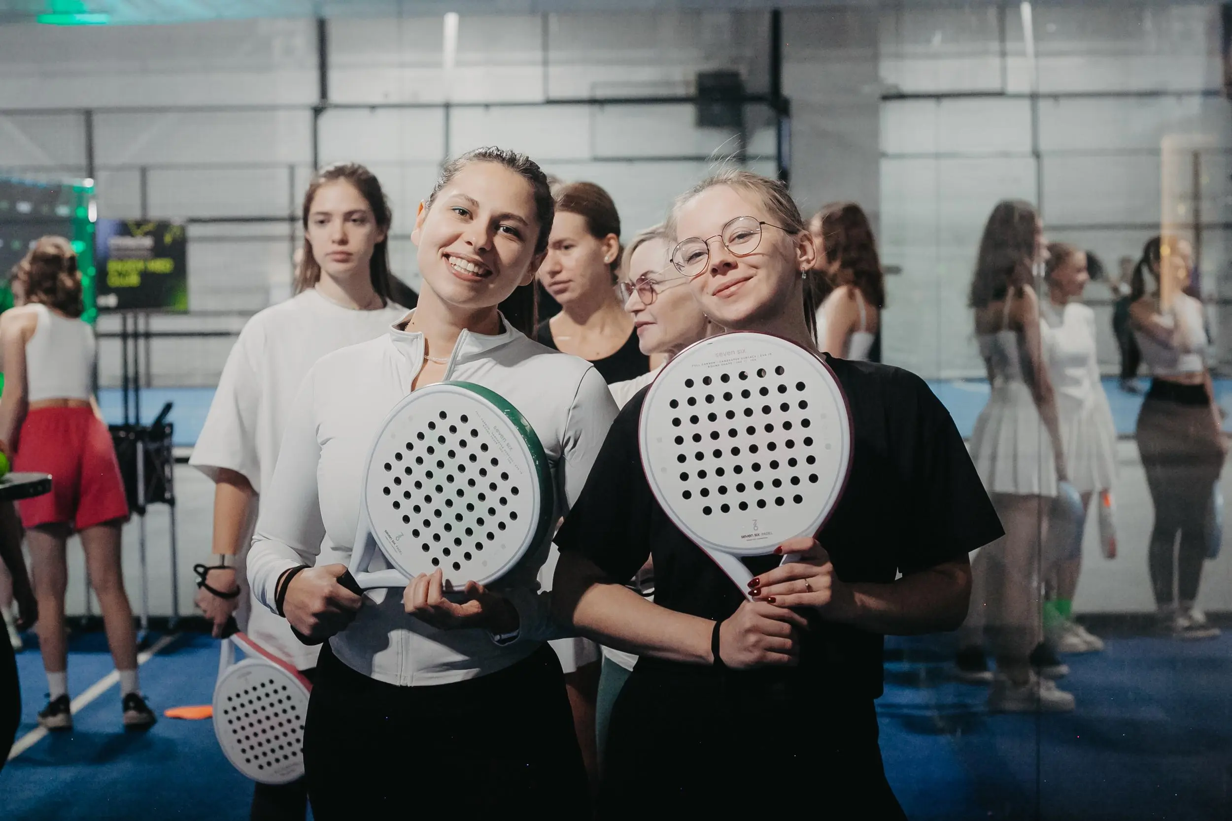 📎 Открытие клуба Enjoy Med Club в формате падела зашло идеально. Гости вышли из корта с тем самым ощущением: «ну наконец-то что-то по-настоящему живое». Энергия, скорость, драйв — всё как мы любим | Сетка — социальная сеть от hh.ru