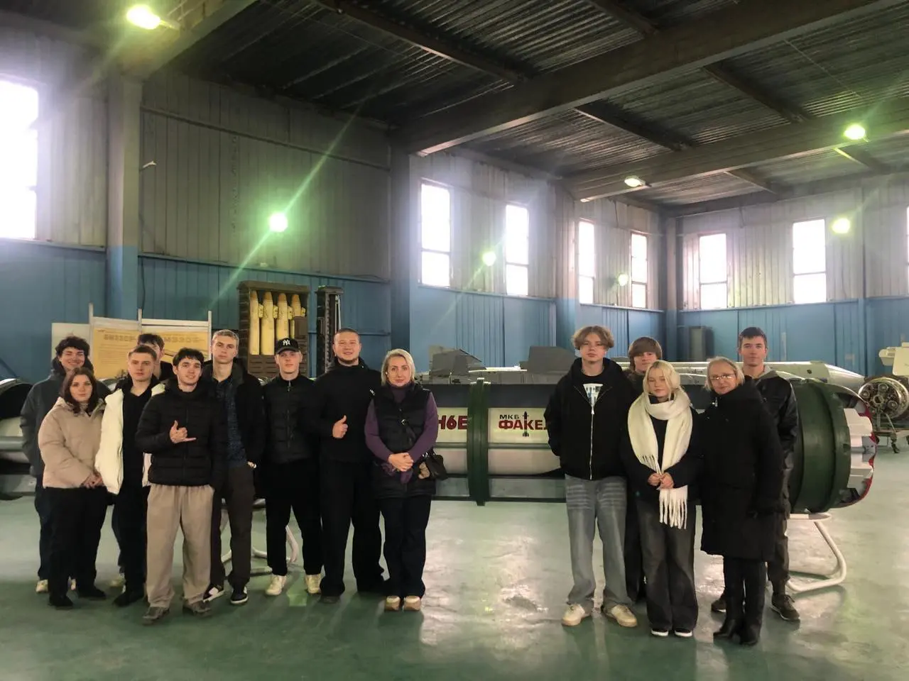 🎓 Завершена осенняя часть цикла экскурсий для первокурсников! 🎓
Мы с гордостью сообщаем о завершении осенней части нашего ежегодного цикла экскурсий для первокурсников на градообразующие предприятия г... | Сетка — социальная сеть от hh.ru