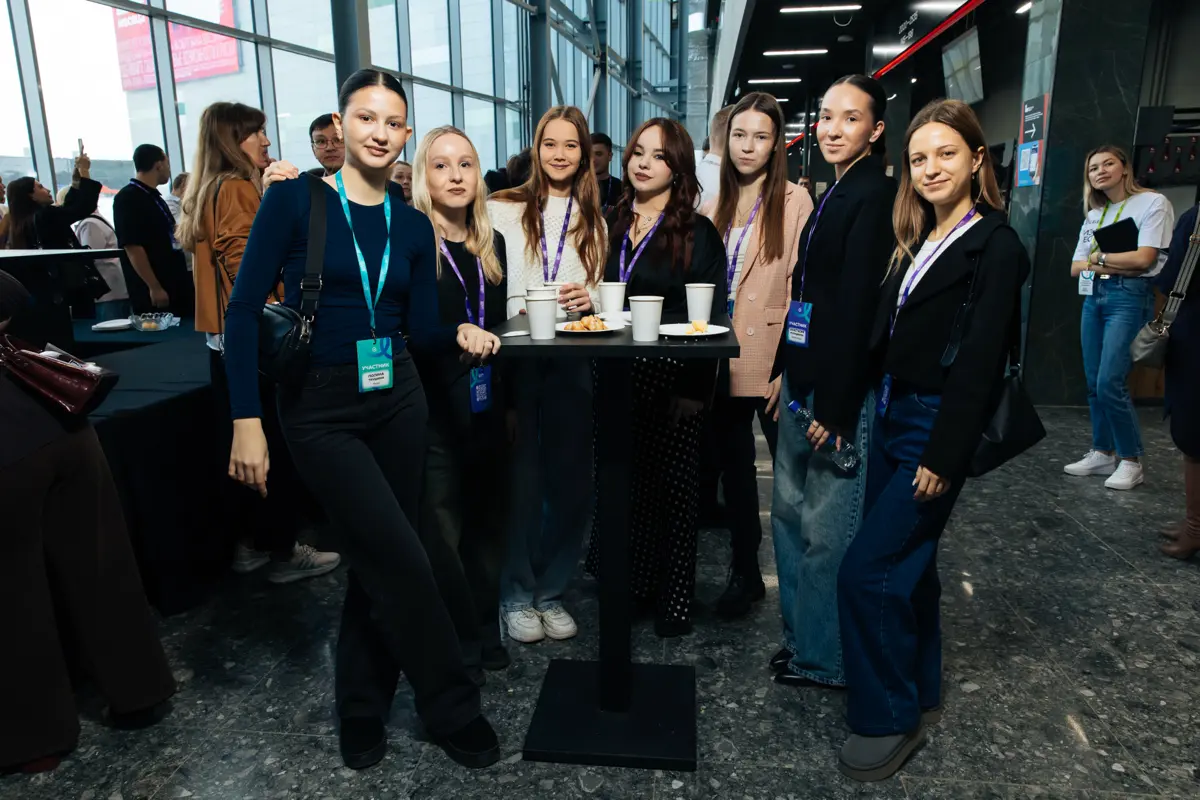 Бизнес-Фест 2025 | Сетка — социальная сеть от hh.ru