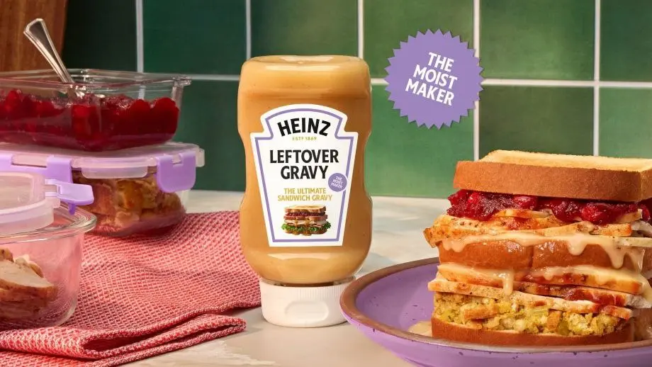 Heinz выпустит специальный соус для остатков еды, которые стоят в холодильнике после застолья. Новинка посвящена грядущему Дню благодарения и еде, которая останется после праздника | Сетка — социальная сеть от hh.ru