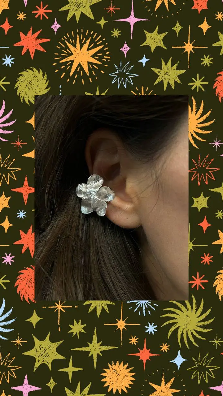 Фоны звёздочки чтобы добавить магической атмосферы в сторис✨
Такие простые, но интересные, прям whimsical aesthetic🥹🤌🏻
🫐 9 цветовых вариантов каждого ждут вас в комментариях
#фоны #сторис | Сетка — социальная сеть от hh.ru