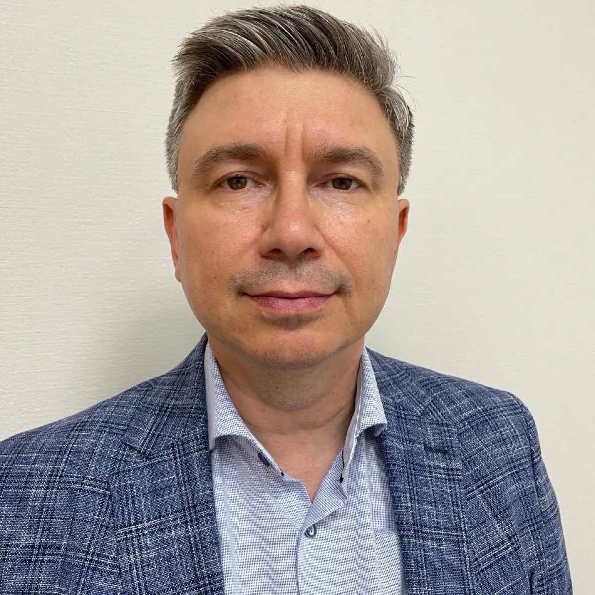 Александр Молошнев