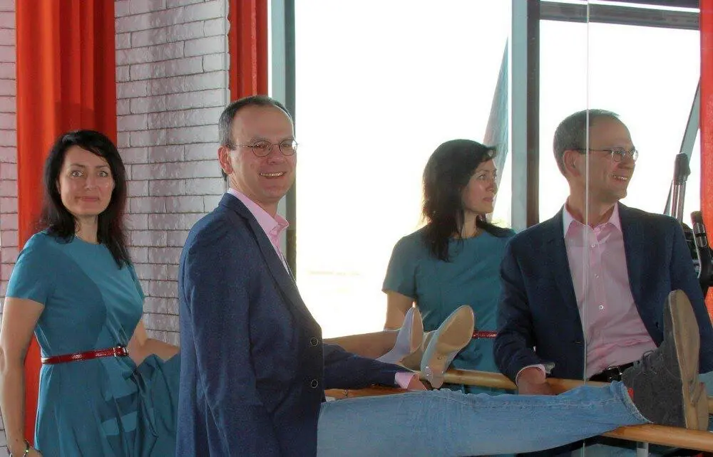 Давай сработаемся.
Часть 2.
Вчера написала о Времени выхода сотрудника стандартную производительность(ВСП).
И показала средний период по некоторым профессиям | Сетка — социальная сеть от hh.ru