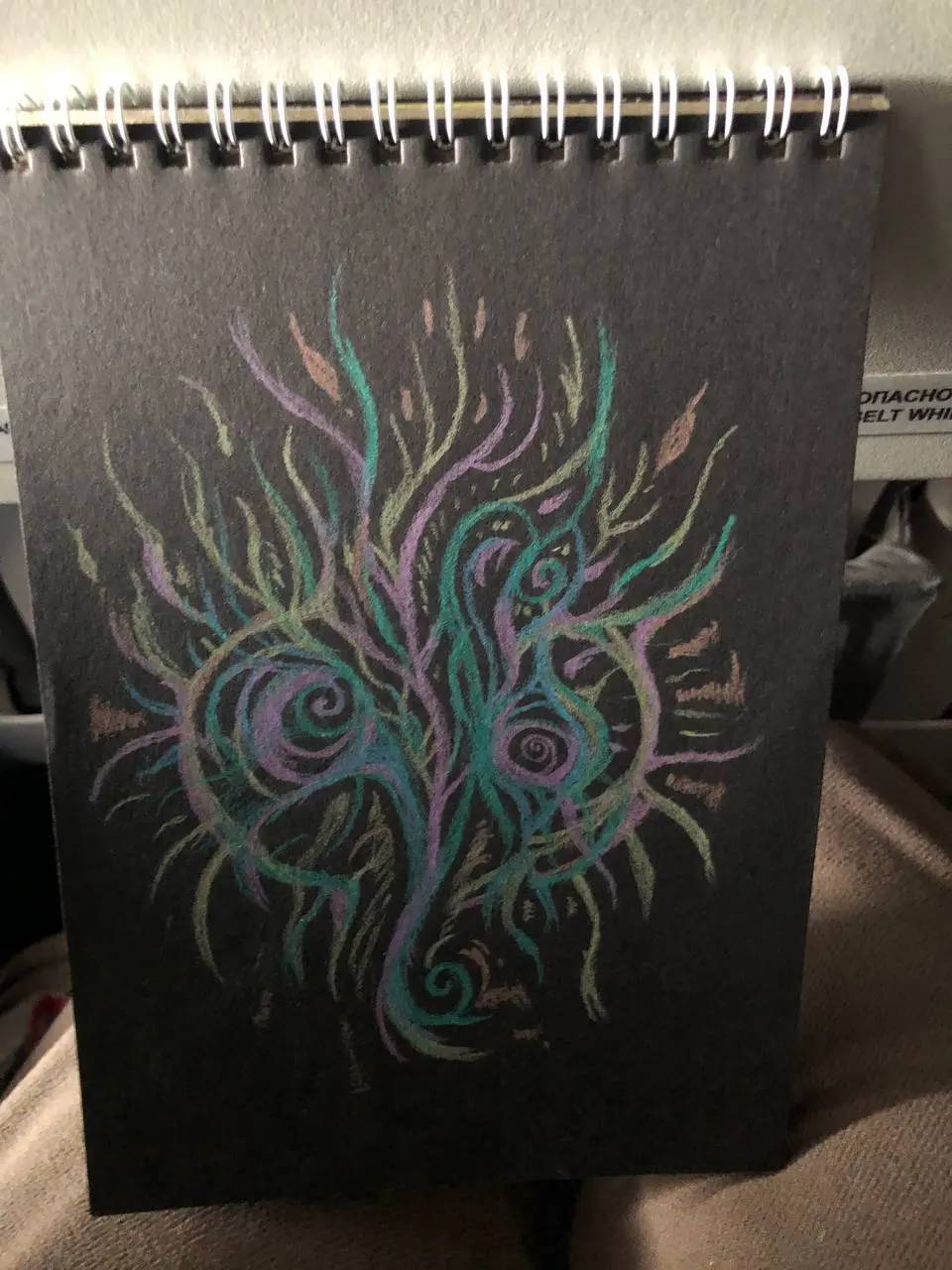 Работы, созданные в полете ✈️
Что вы в них увидели?)
#НадеждасДальнегоВостока
#авторскийрисунокНадеждыSN
#абстракцииНадеждыSN
#ЗарисовкиНадеждыSN
#этника | Сетка — социальная сеть от hh.ru