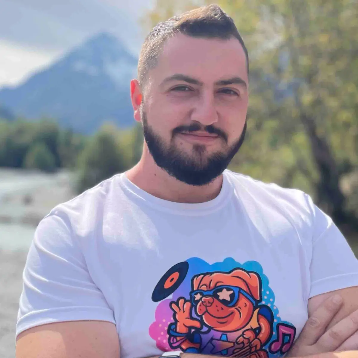 Илья Смолин