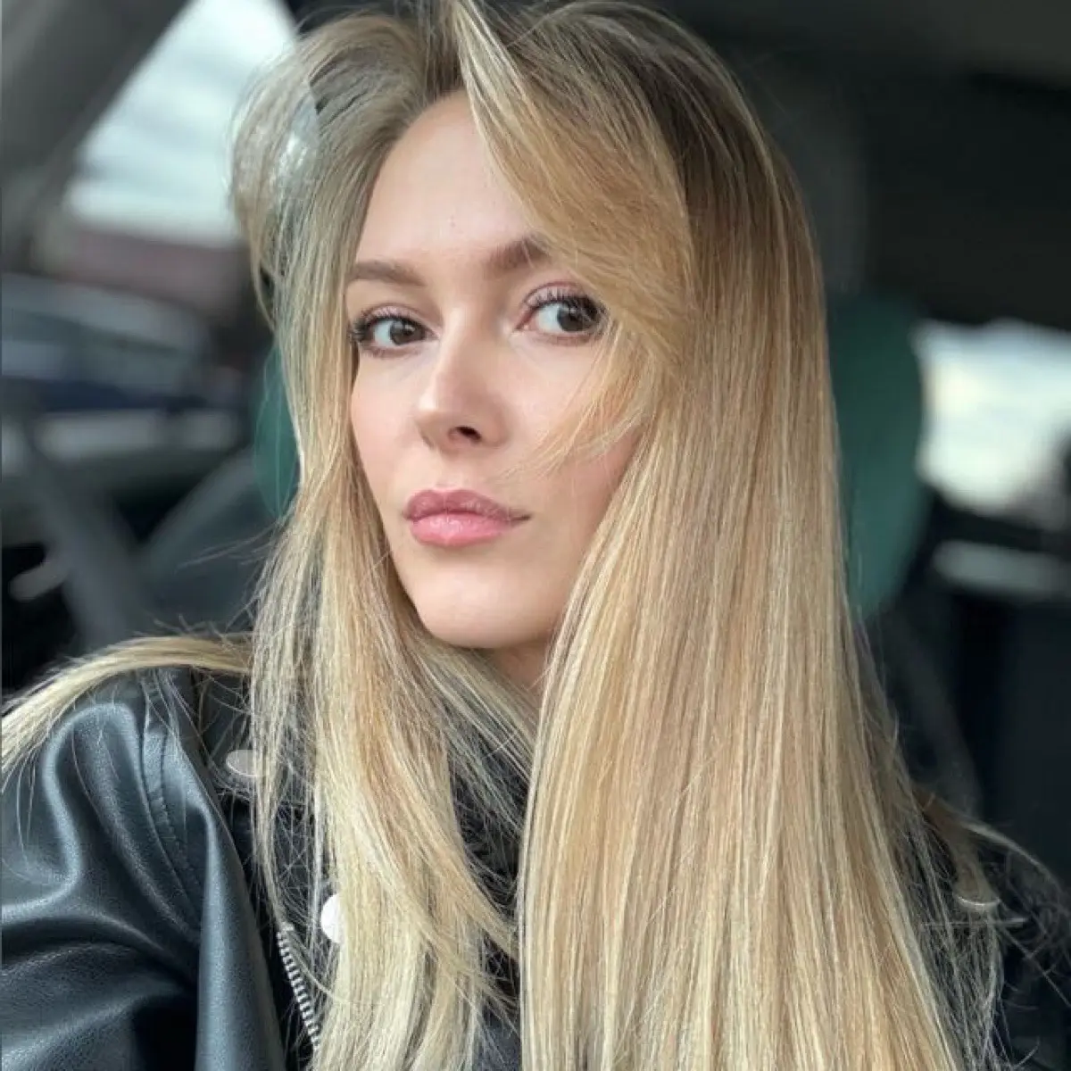 Елена Михайлова