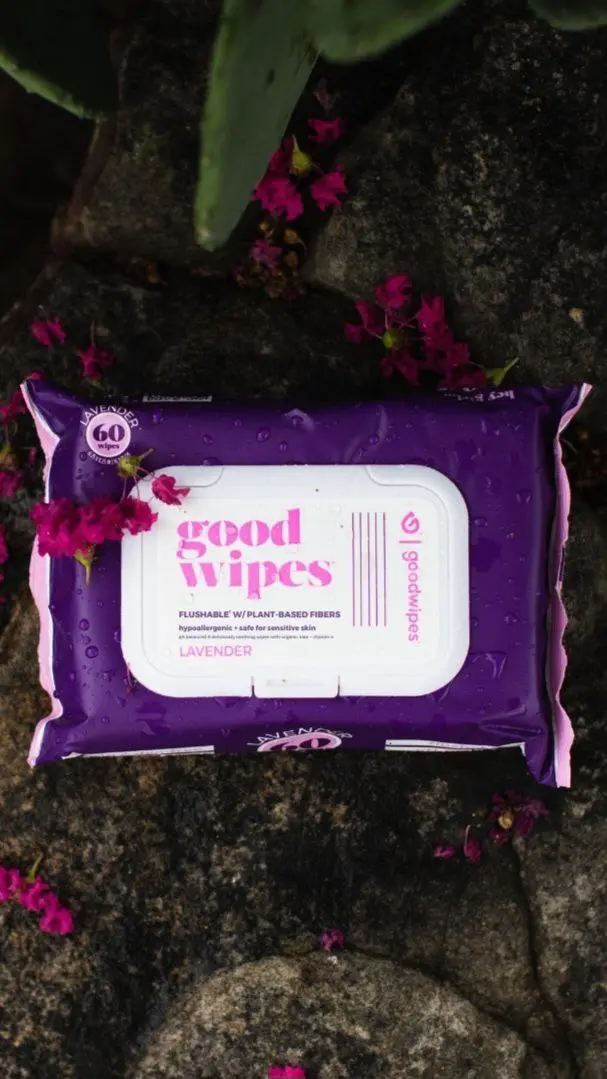 Если однажды вы подумаете, что брендинг, сторителлинг, соцсети и прочий «креатив» не для вашего продукта, вспомните, пожалуйста, эти влажные салфетки для личной гигиены | Сетка — социальная сеть от hh.ru