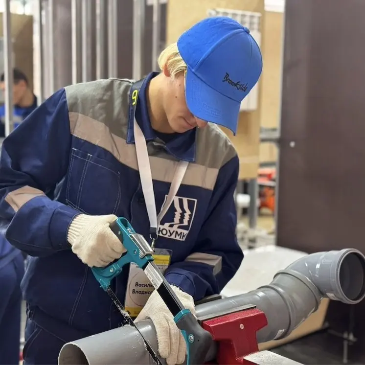 В Челябинске прошёл Чемпионат профессионального мастерства на кубок LD
Конкурс проходил в 2 этапа — участники соревновались в теории и практике
#ld #мероприятия #сантехника #отопление #кондиционирован... | Сетка — социальная сеть от hh.ru