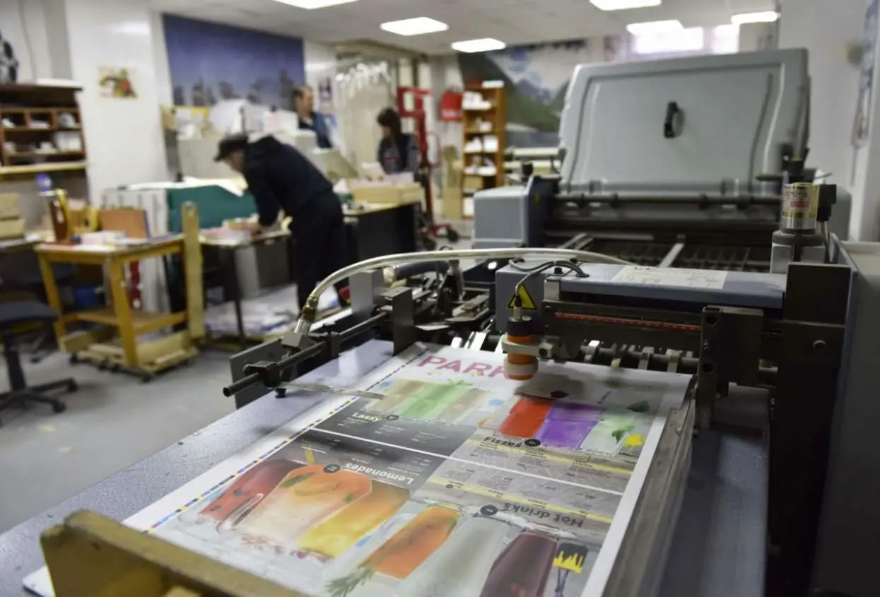 🌳Когда решение зависло, а бизнес требует действия.
Бывает в бизнесе момент: вы смотрите на новый проект, услугу, инвестицию в оборудование | Сетка — социальная сеть от hh.ru