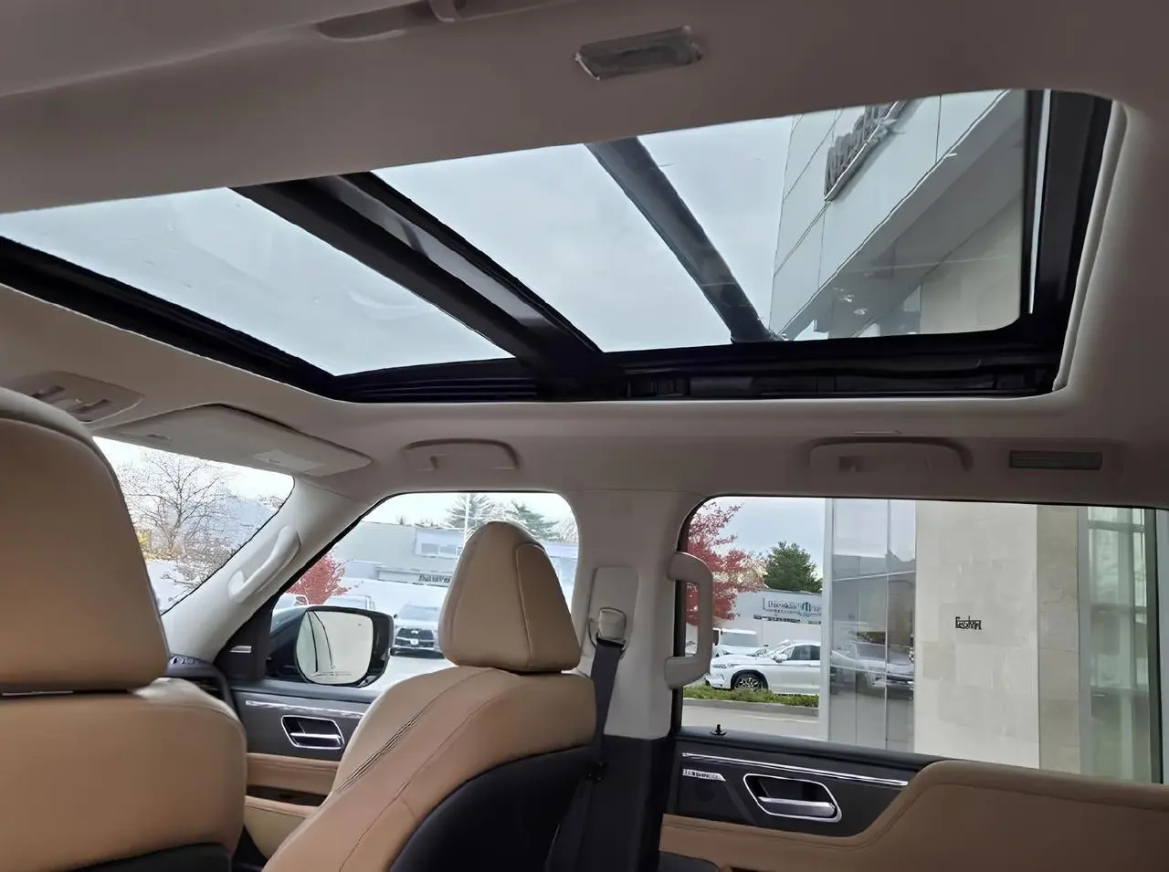 🚘INFINITI QX80 Luxe
Свежий, мощный, статусный:
3.5 турбо • 450 л.с | Сетка — социальная сеть от hh.ru