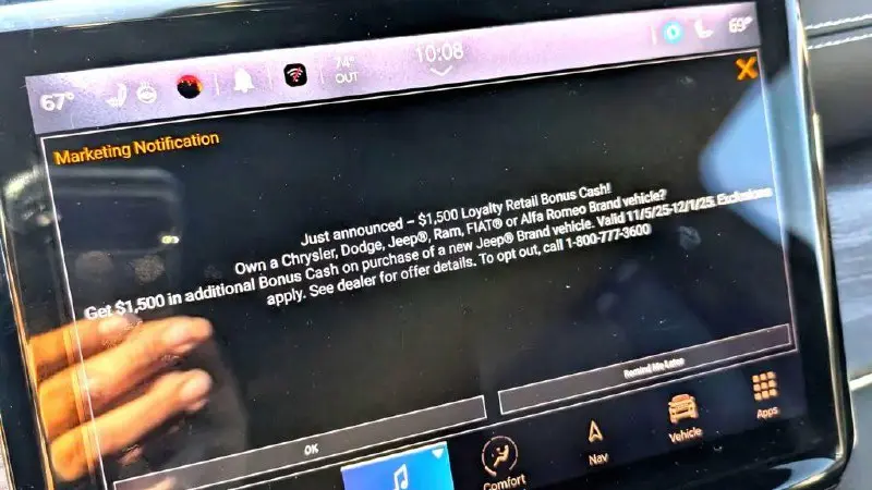 Jeep решил подхватить не самую удачную идею Samsung и начал использовать автомобильные дисплеи в качестве рекламного канала | Сетка — социальная сеть от hh.ru