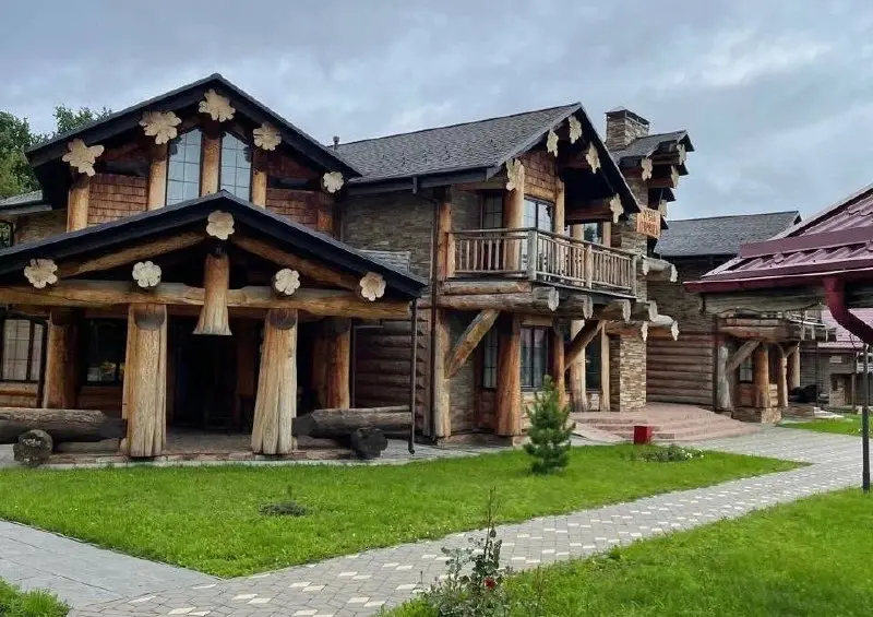 Сегодня завершается совместная рабочая поездка производителя российских коллаборативных роботов «РобоПро» и ООО «ЕМС Групп» — сертифицированного интегратора по роботизации | Сетка — социальная сеть от hh.ru