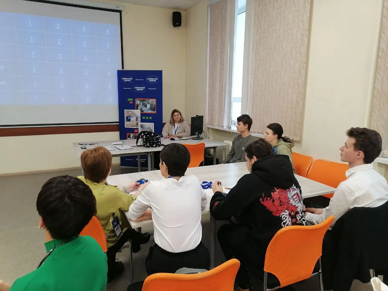 Первый выпуск: курс по Бережливому производству от «Сибирского Гурмана»! 🧑‍🎓
Наша компания открывает новую страницу в своей истории! В этом году мы получили образовательную лицензию и с гордостью начи... | Сетка — социальная сеть от hh.ru