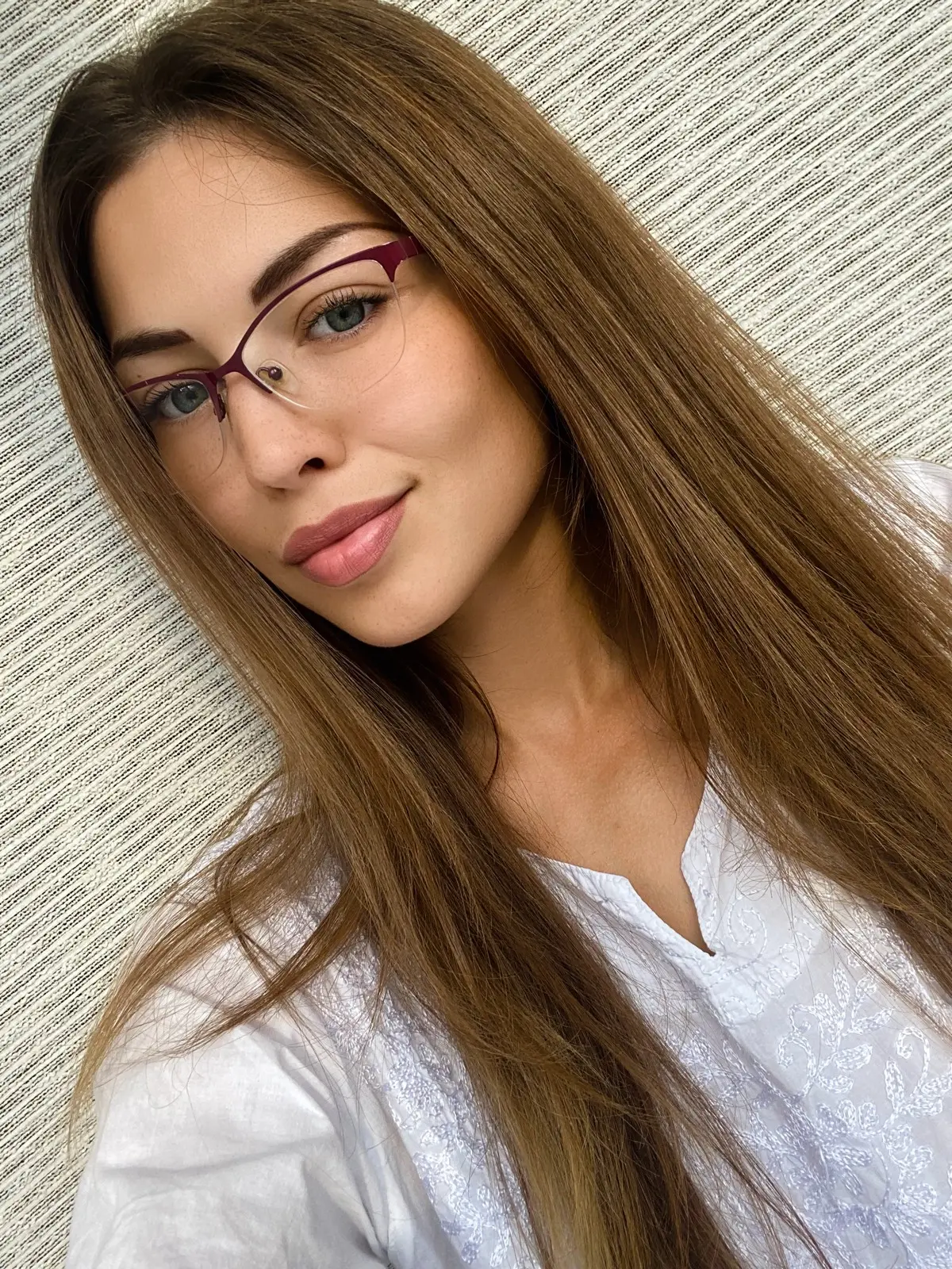 Julia Ozon | Сетка — социальная сеть от hh.ru