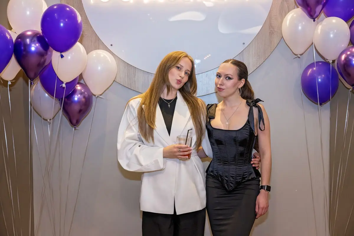 💜 18 ноября Soft Media Group исполнилось 15 лет! | Сетка — социальная сеть от hh.ru