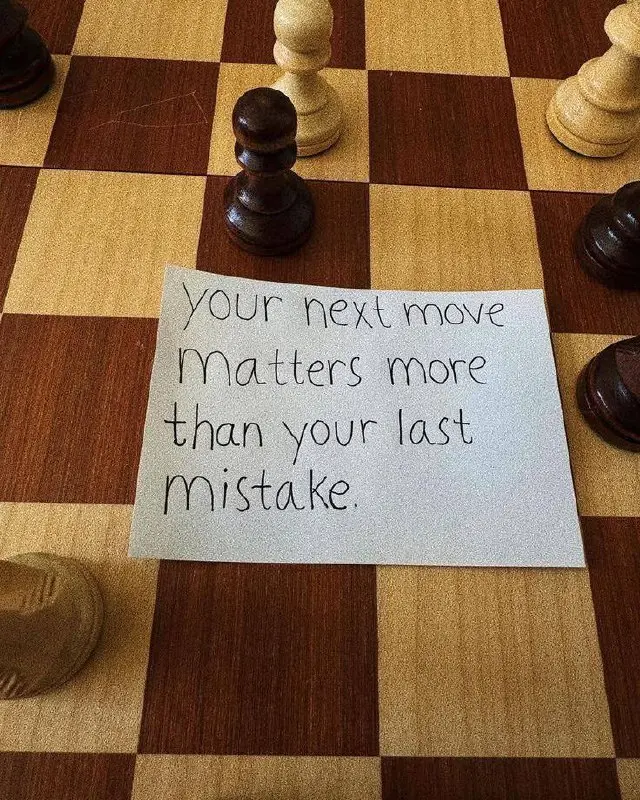 Последние новости недели в этом году
• в самокате появилась книжка о тайном мире даркстора и лапник нобилиса
• дети: приложение для чистки зубов
• до 1.12 Яндекс 360 дарит 10 мес | Сетка — социальная сеть от hh.ru