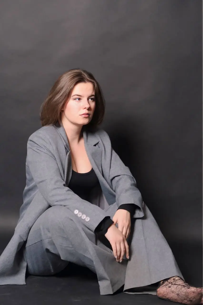 5 софт-скиллов, без которых продакту реально тяжело
(основано на личном опыте)  
Чем дольше я работаю продактом, тем яснее понимаю: хард-скиллы — это база | Сетка — социальная сеть от hh.ru