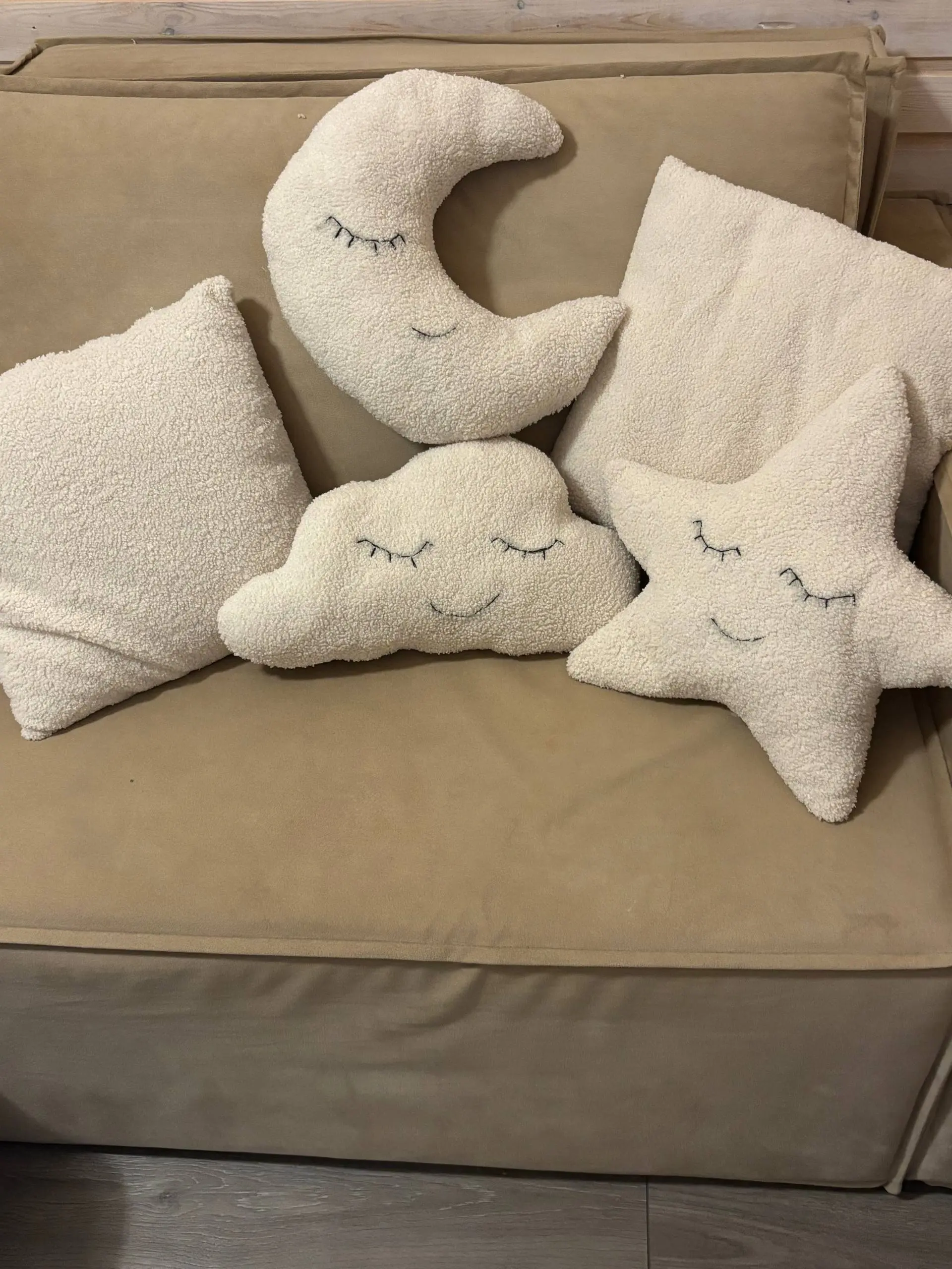 В прошлом году мне в голову пришла мысль провести цикл занятий по сказке Сутеева «Под грибом» | Сетка — социальная сеть от hh.ru