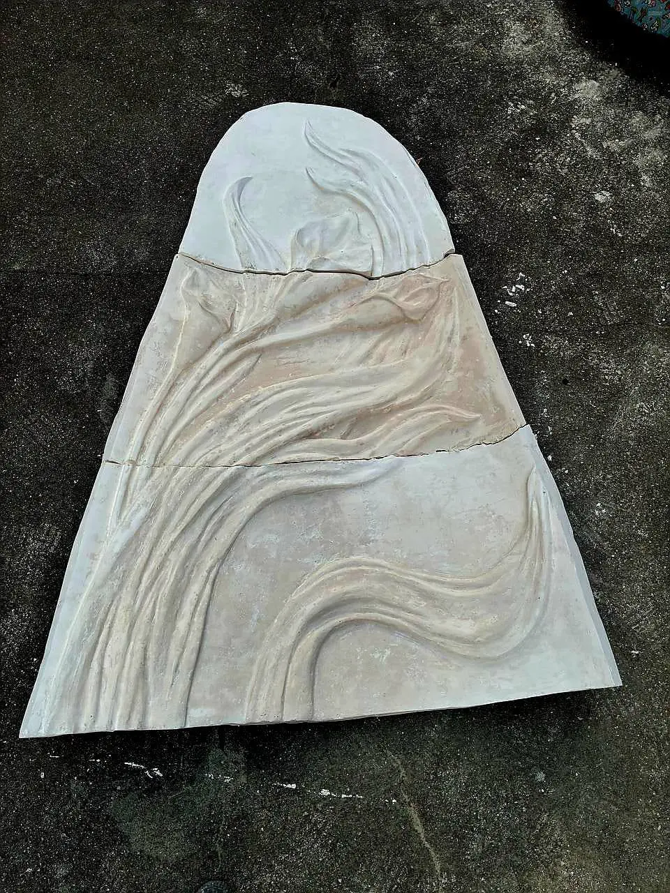 👑 Изготовление лепнины и барельефов на нашем объекте идёт полным ходом! ✨
Мы создаём объёмные, детальные элементы, которые придают интерьеру уникальность и атмосферу премиальности | Сетка — социальная сеть от hh.ru