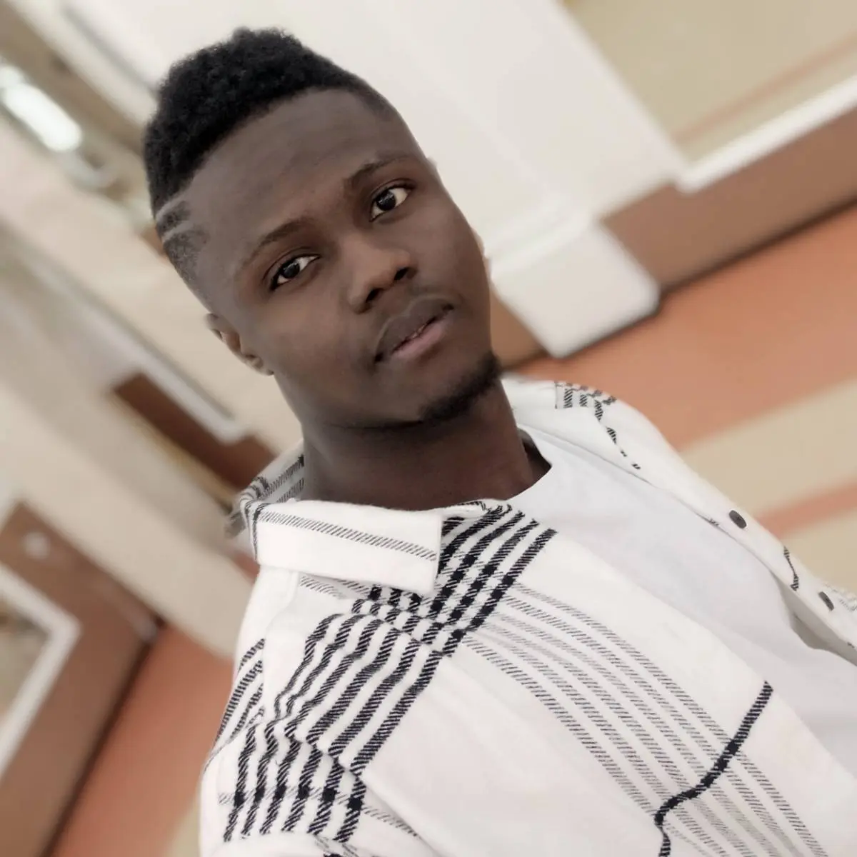 Roy Тшисуака | Сетка — социальная сеть от hh.ru