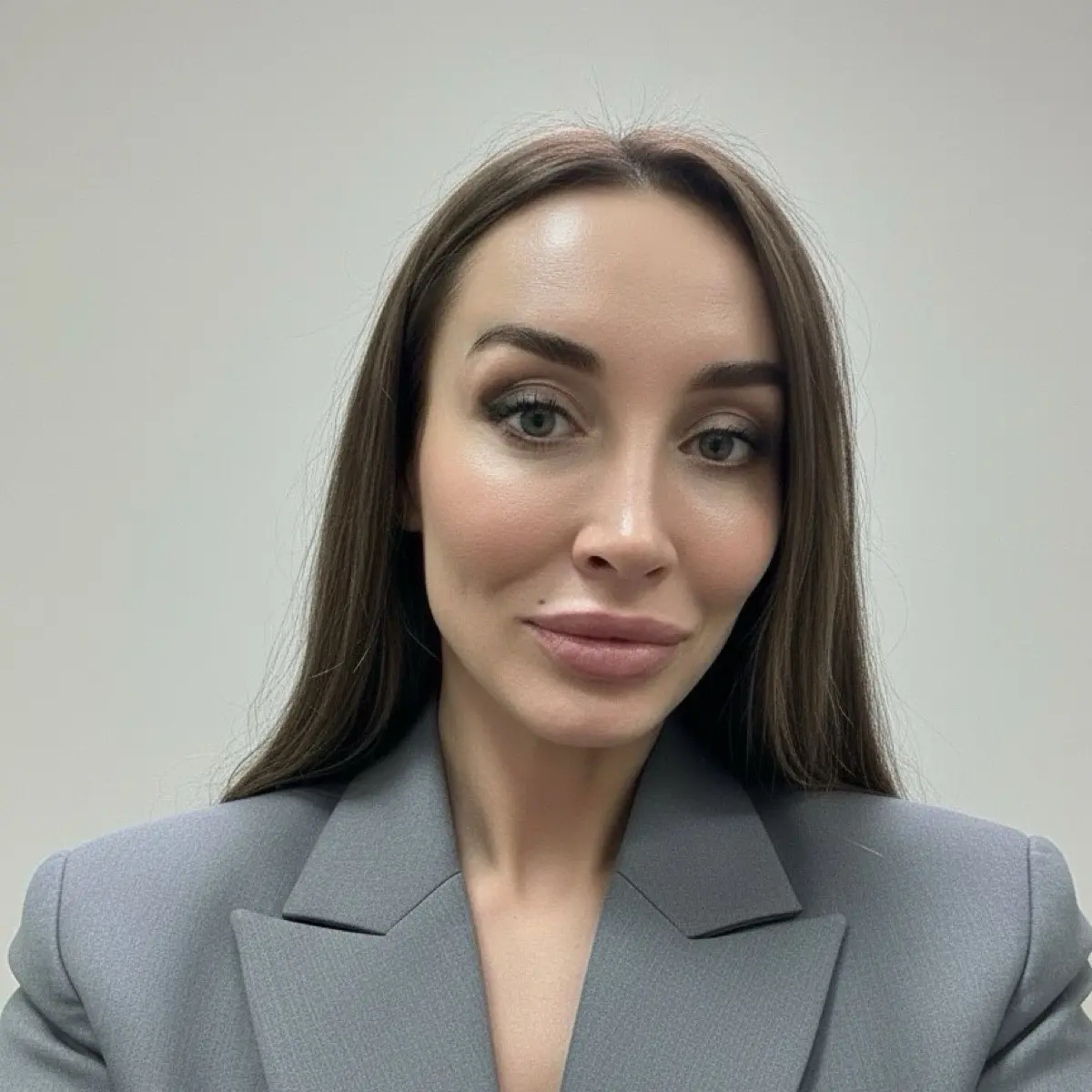 Комкова Оксана | Сетка — социальная сеть от hh.ru