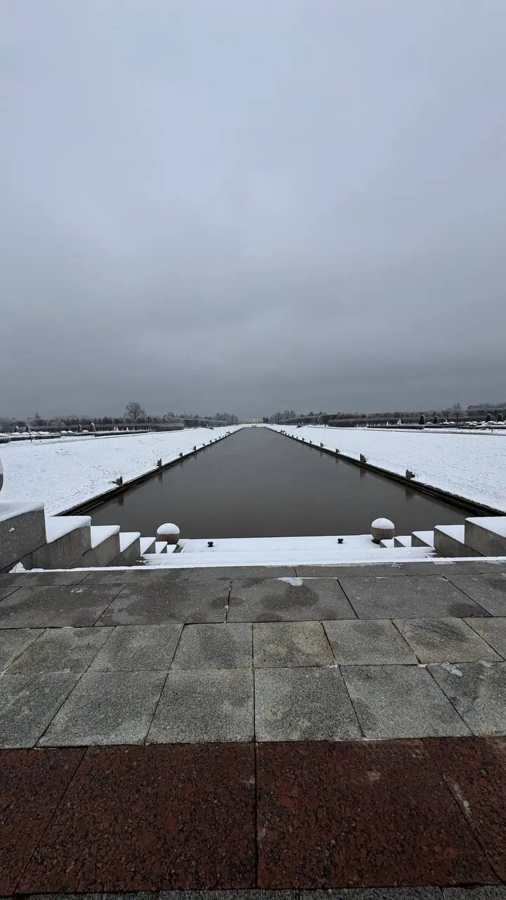 По следам 10-го Всероссийского саммита застройщиков и производителей стройресурсов в Стрельне ⚙️🏛️
В такие места «просто так» не заходят | Сетка — социальная сеть от hh.ru