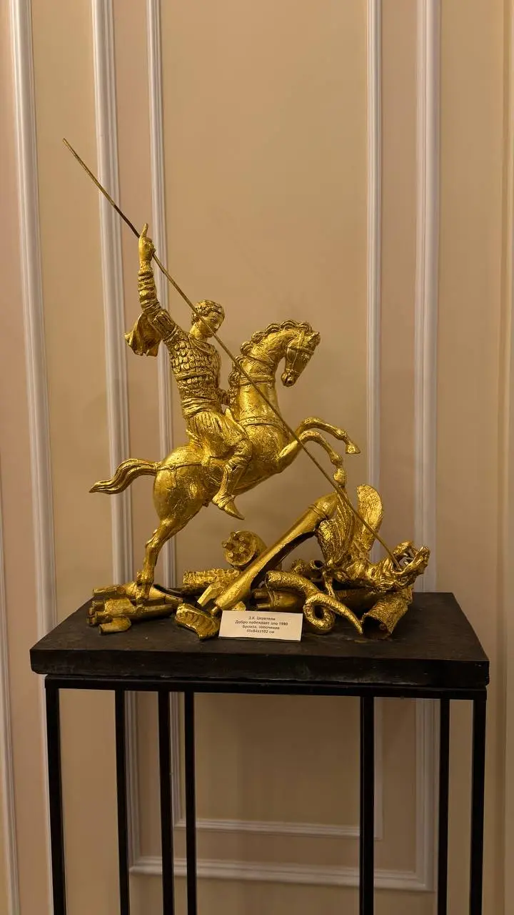 По следам 10-го Всероссийского саммита застройщиков и производителей стройресурсов в Стрельне ⚙️🏛️
В такие места «просто так» не заходят | Сетка — социальная сеть от hh.ru