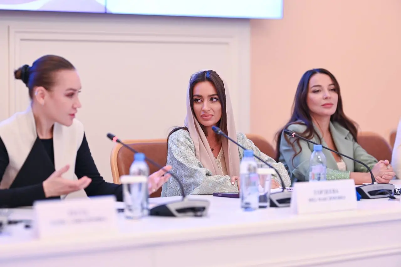 Панельная сессия «Все мы родом из детства» прошла в рамках IV Форума «Содружество моды» в Санкт-Петербурге
Дети – это будущие взрослые и очевидно, что уже сегодня мы формируем мир взрослых людей через... | Сетка — социальная сеть от hh.ru