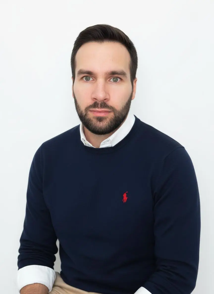 🫟Крутые фото получили с помощью Runway Ai! Сделал специально для своего резюме. Ребята, на данный момент ищу работу в качестве контент-менеджера. Буду благодарен за репост | Сетка — социальная сеть от hh.ru