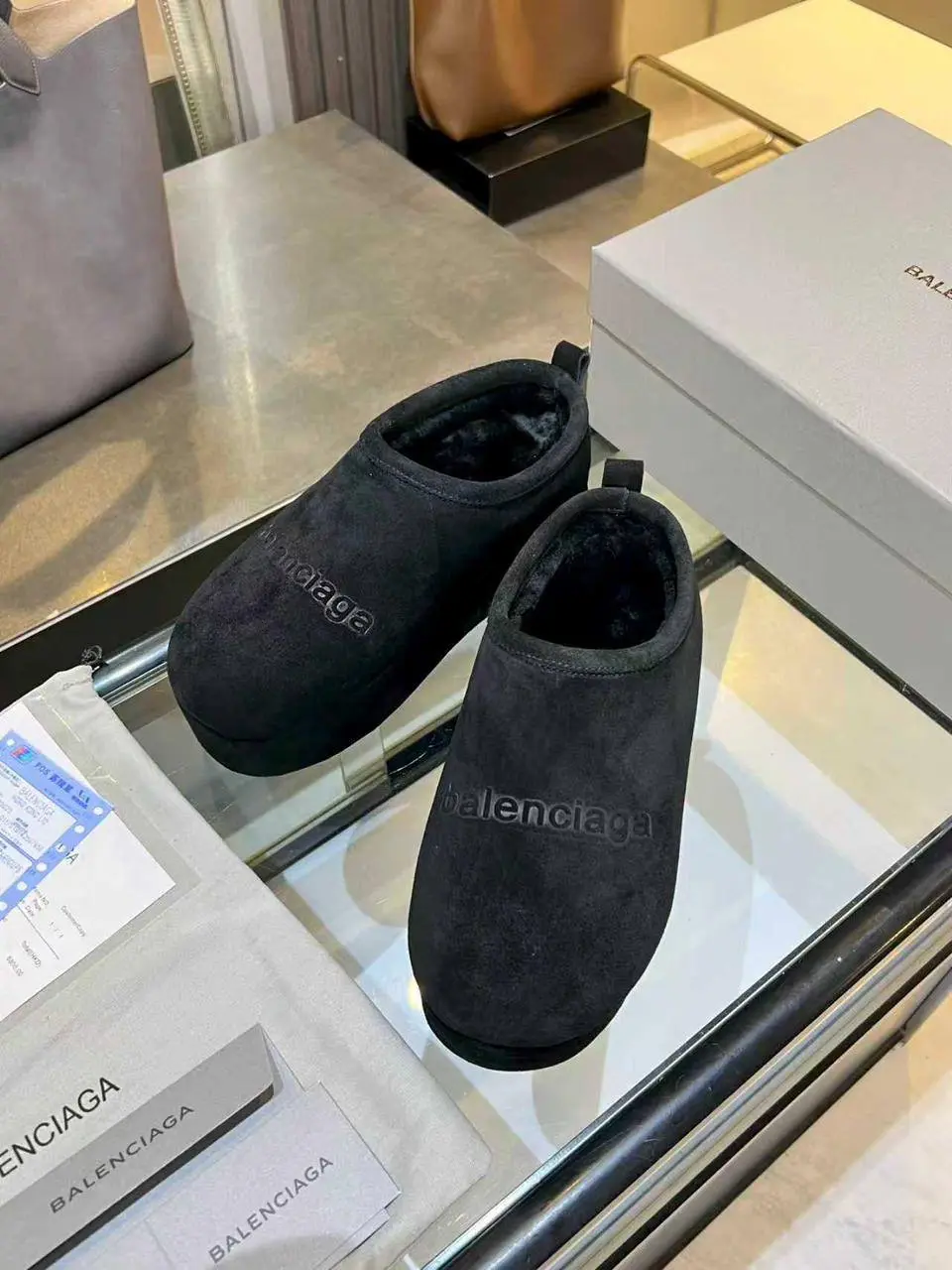 ✔️Премиум
✔️В наличии 36-41 размеры
✔️Цена 16.500₽
✔️Доставка-примерка по Москве
✔️ +7 (968) 431-64-42
✔️Отправка в регионы ✈️ в этот же день | Сетка — социальная сеть от hh.ru