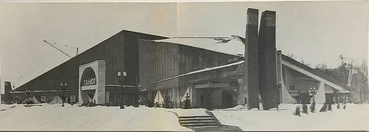 Кинотеатр «Салют»
1984 год
📸: oldstavhistory
📲 Что-то на Ставропольском в MAX | Сетка — социальная сеть от hh.ru