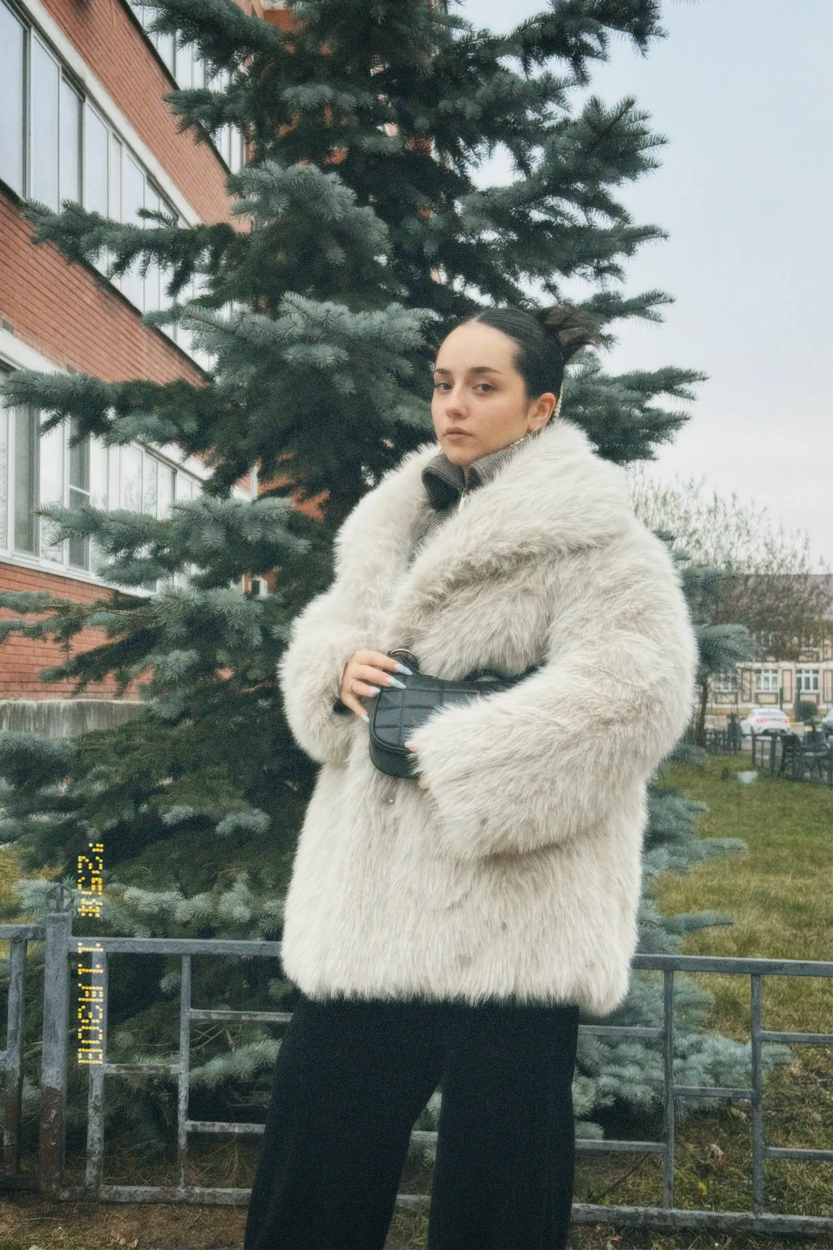 Сегодня наконец-то съездили в ТЦ, я сделала тест выносливости сапог и моих ног 😅 (тест пройден отлично!)
Взяли украшения для дома и стола, завтра будет распаковка! В ленте очень много всего интересног... | Сетка — социальная сеть от hh.ru