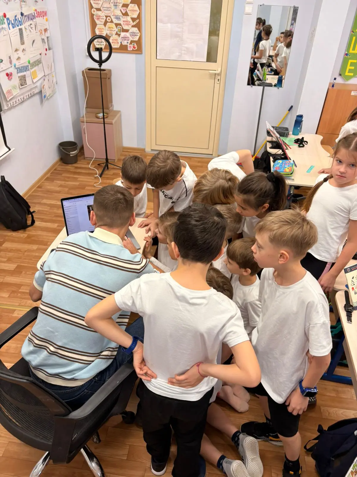 Когда детям пора знакомиться с ИИ? 🤖 | Сетка — социальная сеть от hh.ru