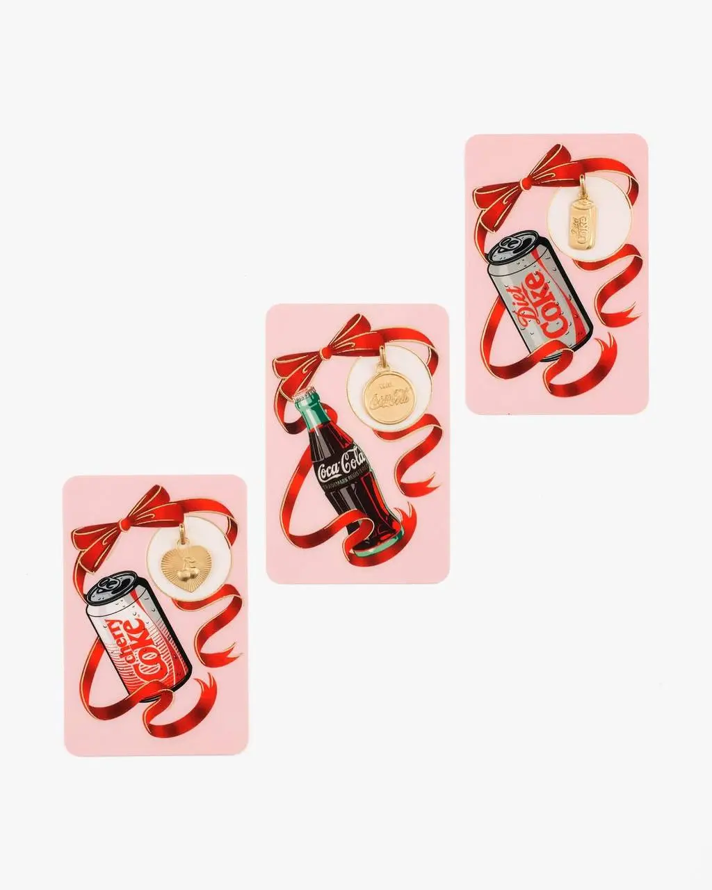 Ювелирные украшения для КОКАКОЛИКОВ выкатил бренд Yeah it’s jewelry в совместке с Coca Cola! Это шармы из 14-каратного золота в форме классической бутылки, крышечки, сердца и банки | Сетка — социальная сеть от hh.ru