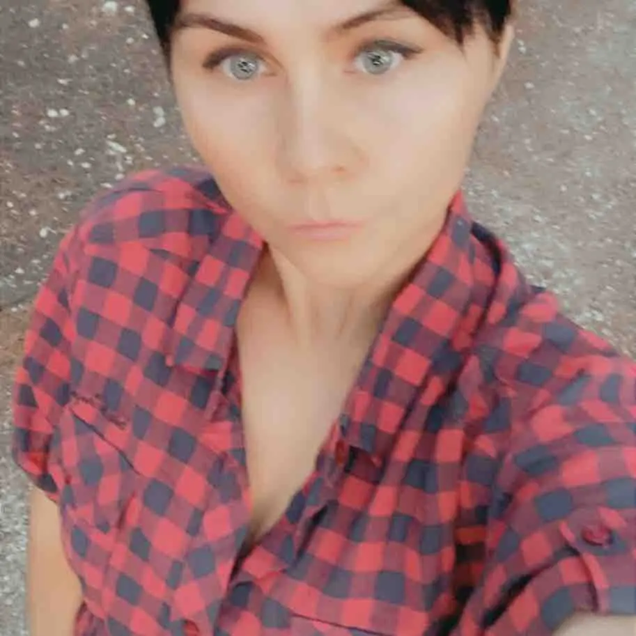 Яна Иващенко