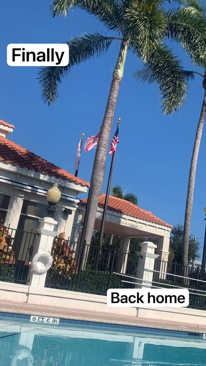 В общем больше не буду вас томить!!!
Я наконец таки снова дома!!!!
🇺🇸🇺🇸🇺🇸 | Сетка — социальная сеть от hh.ru