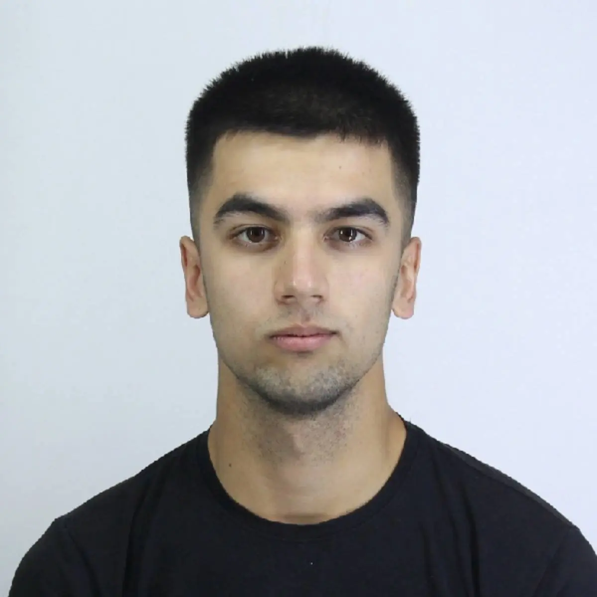 Равшанджон Шарипов