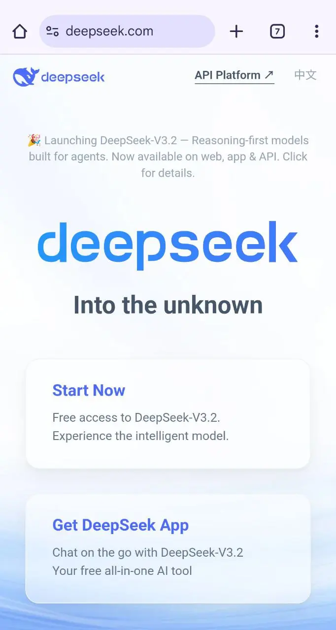 DeepSeek выпустил новую модель 3.2.
Утверждается, что всех превосходит | Сетка — социальная сеть от hh.ru