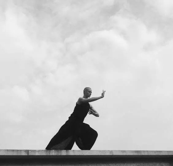 Отвeргaя — предлагай, прeдлагая — дeйствуй.
© Поль Валери
#цитата | Сетка — социальная сеть от hh.ru