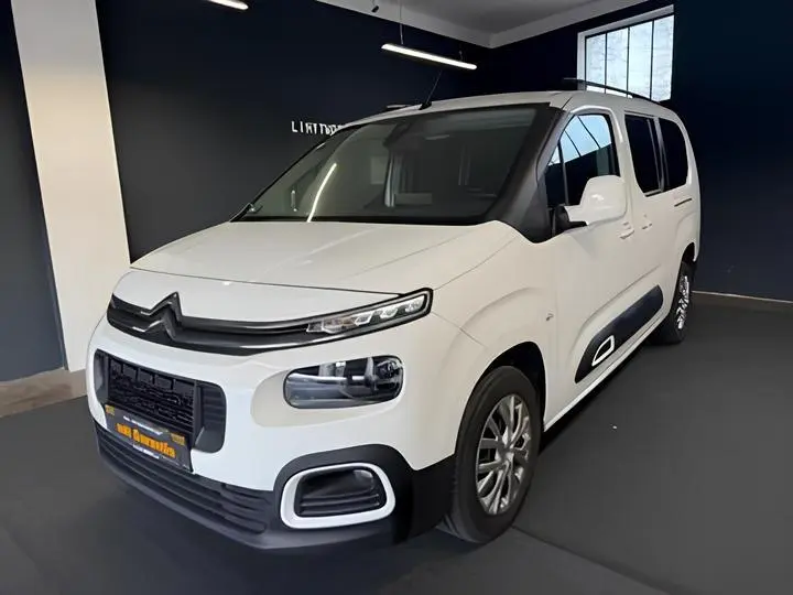 🚘Citroën Berlingo XL
Когда семье нужно ВСЁ и сразу
Давно хотел показать по-настоящему удачный вариант до 160 л.с | Сетка — социальная сеть от hh.ru