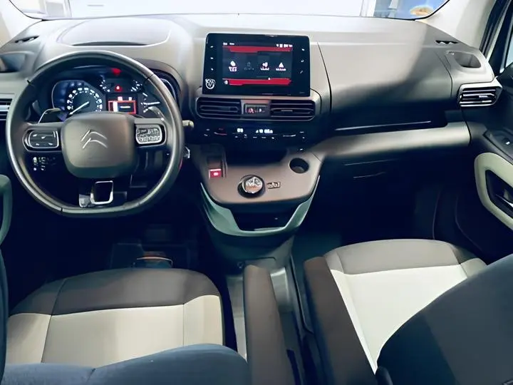🚘Citroën Berlingo XL
Когда семье нужно ВСЁ и сразу
Давно хотел показать по-настоящему удачный вариант до 160 л.с | Сетка — социальная сеть от hh.ru