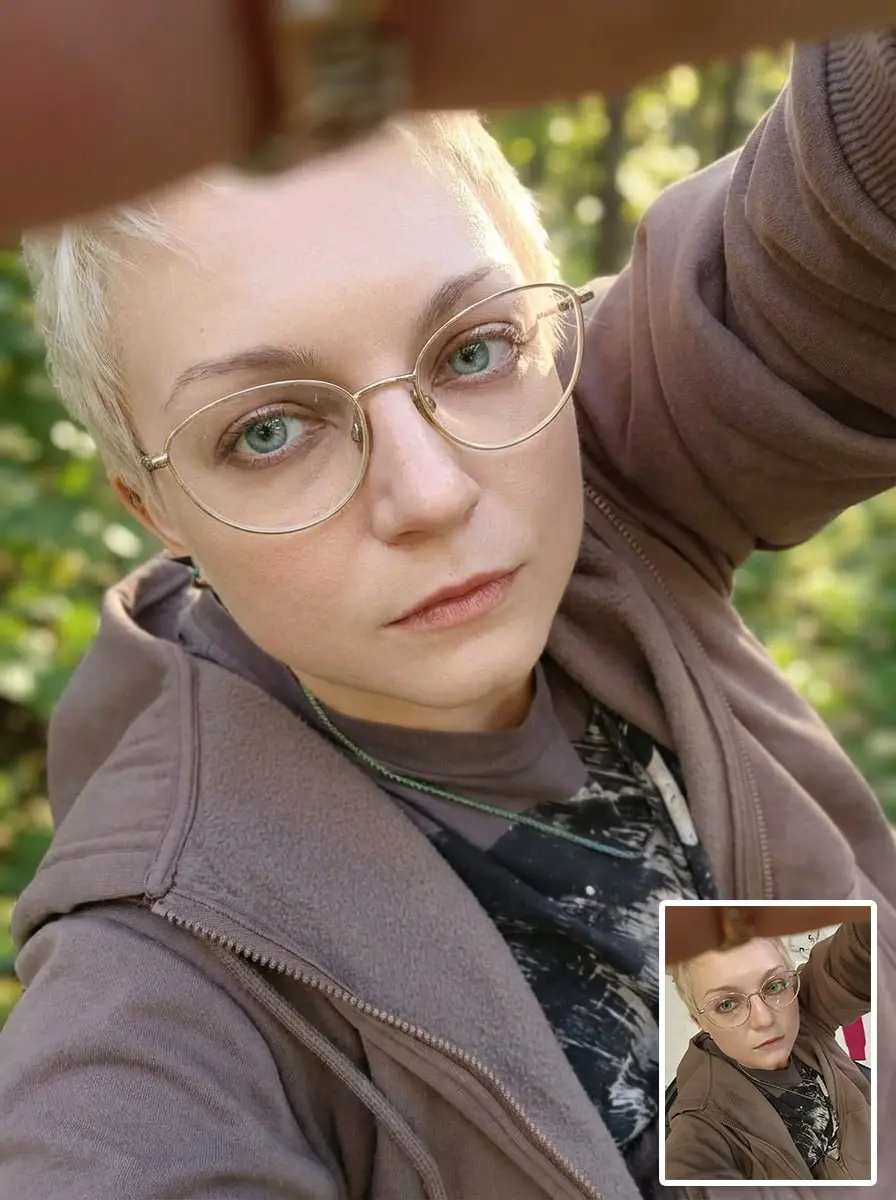 #нейросеть #ai #дизайн #фотография #nanobanana #промт
Делаем красивые детокс-селфи☘️
Я буду не я, если не подгоню вам освежающий промт для легкой ретуши ваших селфи | Сетка — социальная сеть от hh.ru