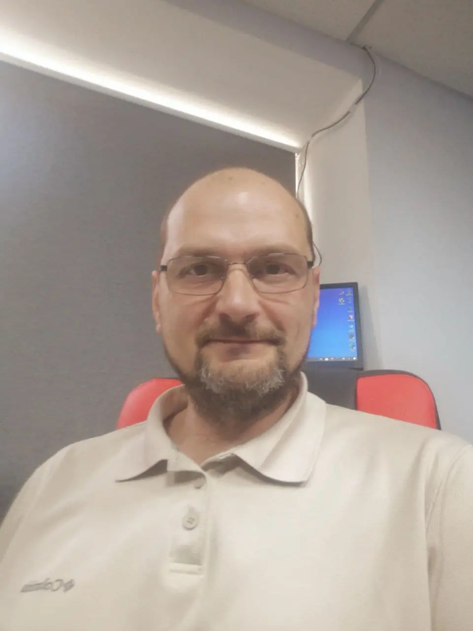 Михаил Постолит