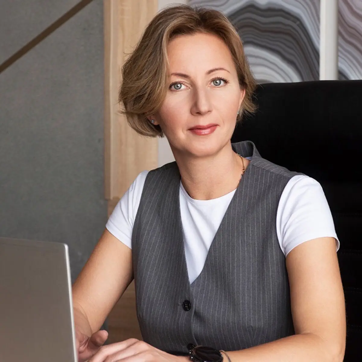 Надежда Столярова | Сетка — социальная сеть от hh.ru