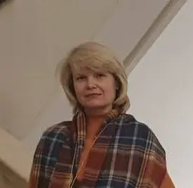 Елена Попова