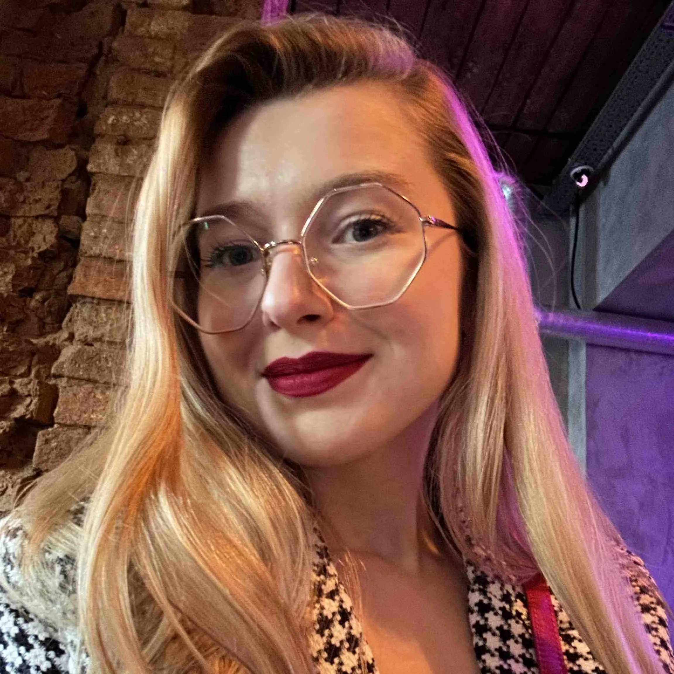 Алена Логинова