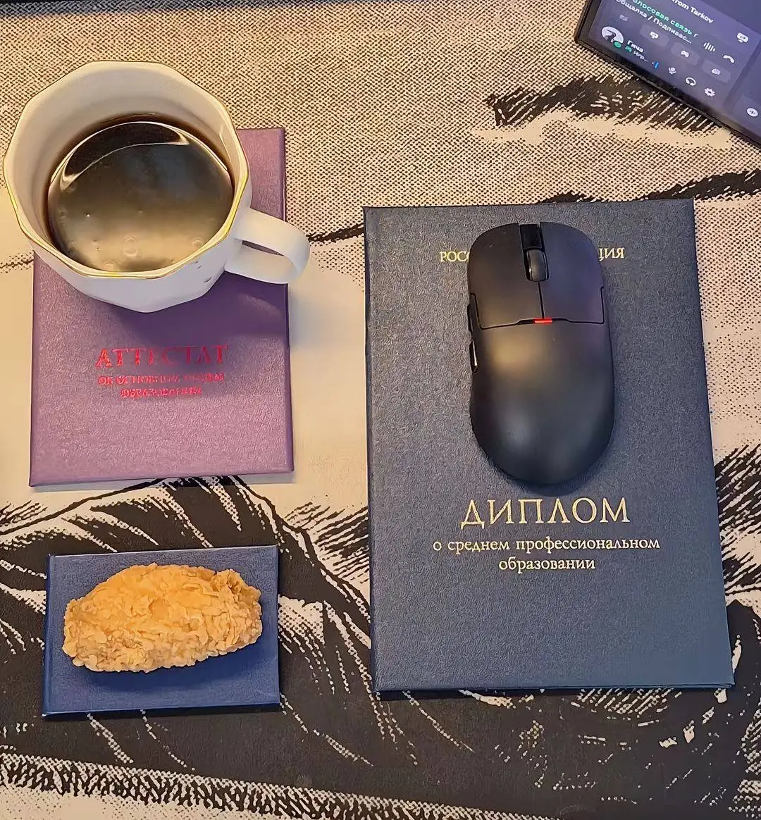 Сами по себе знания бесполезны, если человек с ними ничего не делает. А лучшие идеи ничего не стоят, если не воплощены в жизнь.
#мысльдня | Сетка — социальная сеть от hh.ru